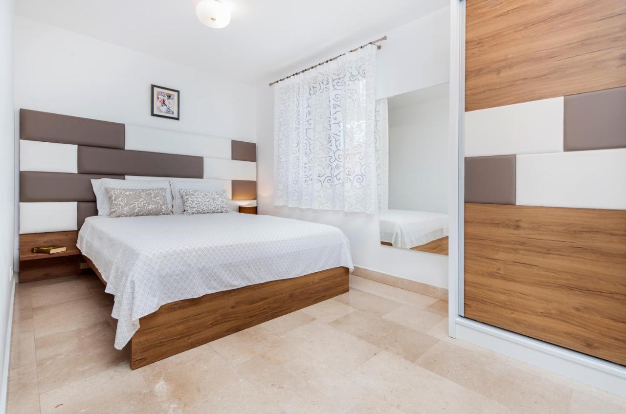 Guesthouse Santin Rovinj Exterior foto