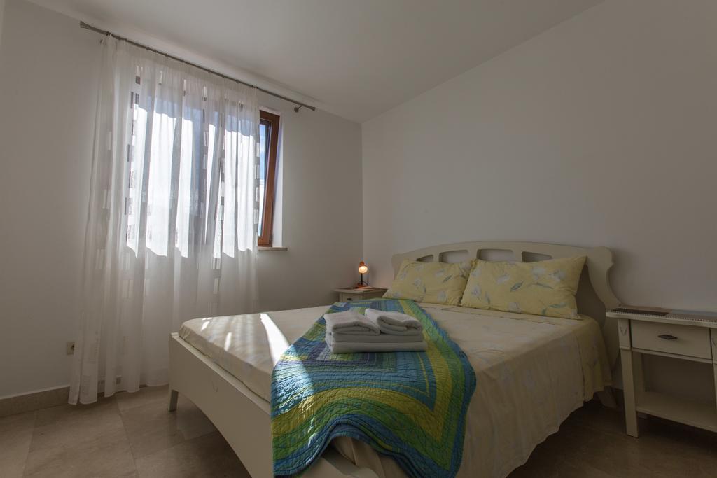 Guesthouse Santin Rovinj Quarto foto
